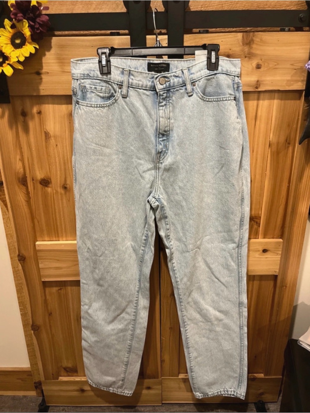 Banana Republic Light Wash Straight-Leg Women's Jeans